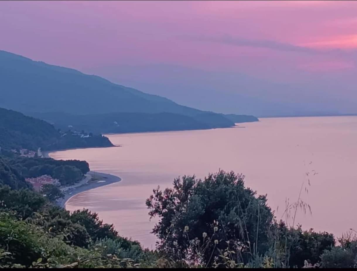 Studio Nikol Koutsoupia Kókkinon Nerón Εξωτερικό φωτογραφία